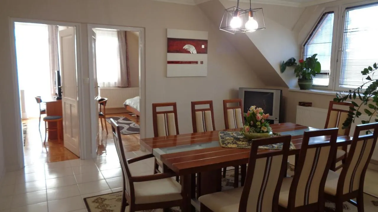 Csillag Apartman Apartment Hajduszoboszlo